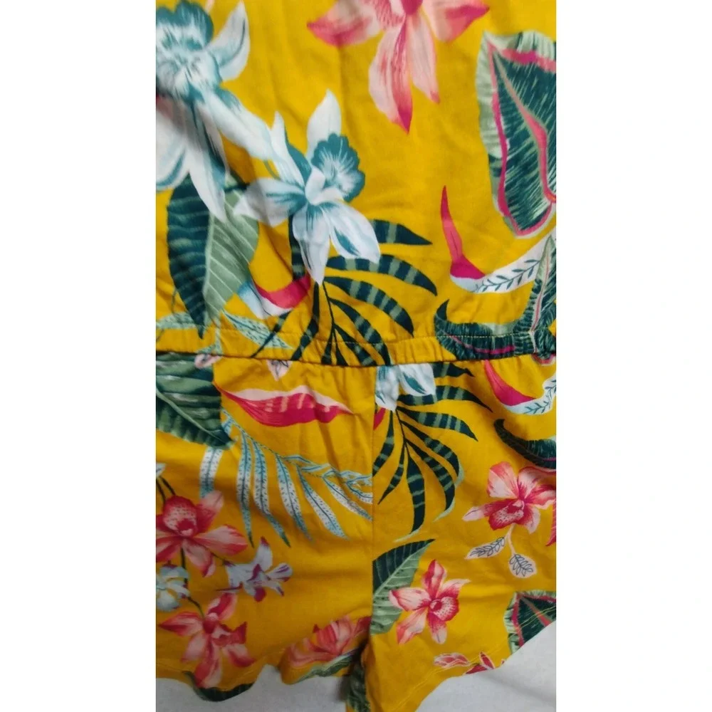 Old‎ Navy Floral Romper Halter Neck Sleeveless Yellow Tropical Kids Size L